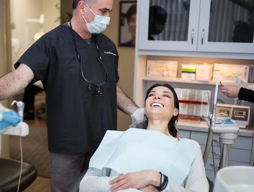 original_Cosmetic_dentistry_consultation